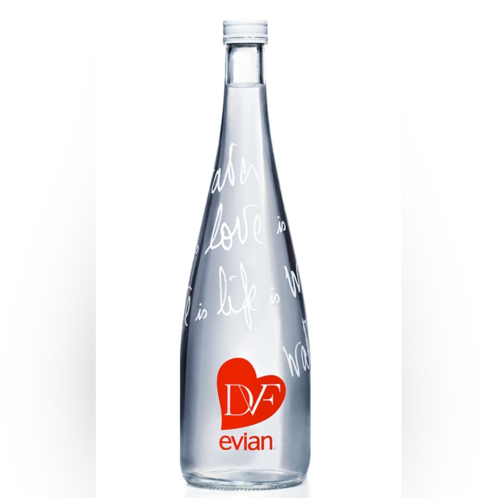 ♥️Diane von Furstenberg EVIAN designer DVF glass collectible water bottle 2013